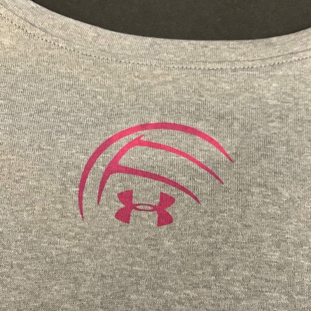 3/$20✨ Under Armour Heat Gear Gray Graphic Short Sleeve Tee - Picture 4 of 9